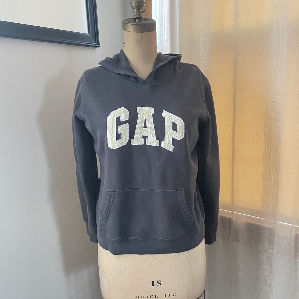 Womens Gap dark cloudy blue pullover hooded sweatshirt (size M/L)